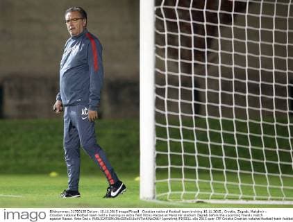 Croatian national football team training 10.11.2015., Croatia, Zagreb, Maksimir - Croatian national football team held a training on extra field Hitrec-Kacian at Maksimir stadium Zagreb before the upcoming friendy match against Russia. Ante Cacic.  IgorxKralj PIXSELL