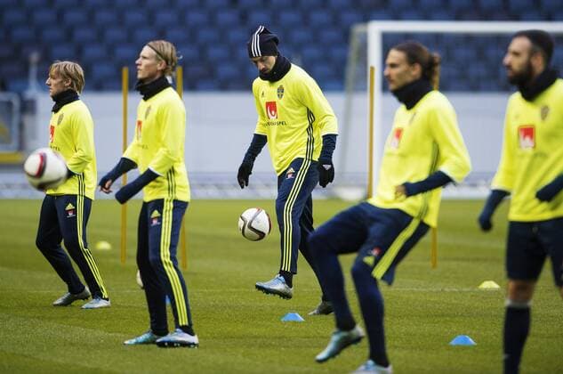 151111 Zlatan Ibrahimovic - Fussball, Training Nationalteam Schweden in Stockholm.  JOELxMARKLUND BB151111JM014
