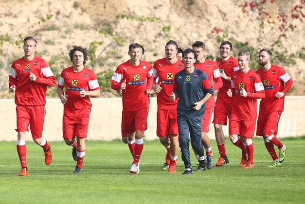 SOCCER - AUT vs SUI, friendly match, preview ALICANTE,SPAIN,11.NOV.15 - SOCCER - OEFB international match Länderspiel Austria vs Switzerland, friendly match, preview, team training camp, training team AUT. Image shows Marc Janko, Florian Klein, Julian Baumgartlinger, Sebastian Proedl, sports scientists Gerhard Zallinger, Christian Fuchs, Stefan Ilsanker and Markus Suttner (AUT). GEPAxpictures xChristianxOrt