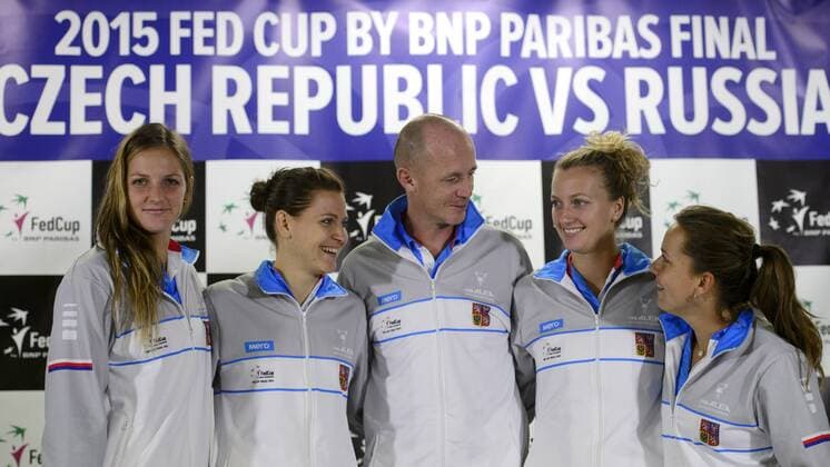 Czech s team, Karolina Pliskova, from left, Lucie Safarova, captain Petr Pala, Petra Kvitova and Barbora Strycova pose during a news conference prior to the final match of the world group Fed Cup Czech Republic vs. Russia, in Prague, Czech Republic, November 11, 2015. The Czech Republic-Russia Fed Cup match will be played on November 14th and 15th in Prague, Czech Republic. (CTKxPhoto MichalxKamaryt) CTKPhotoP201511110599201 kmt 3