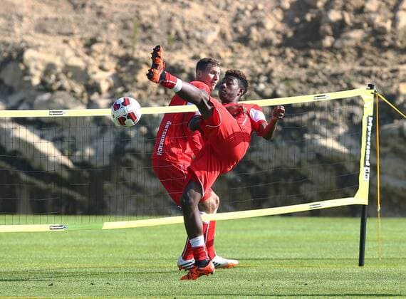 SOCCER - AUT vs SUI, friendly match, preview ALICANTE,SPAIN,11.NOV.15 - SOCCER - OEFB international match Länderspiel Austria vs Switzerland, friendly match, preview, team training camp, training team AUT. Image shows Florian Klein and David Alaba (AUT). GEPAxpictures xChristianxOrt