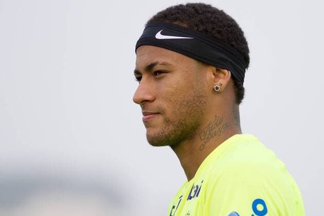 Training Selection Home Brazilian Sao Paulo, Brazil - 10 11 2015: TRAINING OF BRAZILIAN SELECAO HOME - Neymar Junior Training for the Selecting the Brazilian held on Main. (Photo: Marco Galvao FotoArena)  MarcoxGalvao