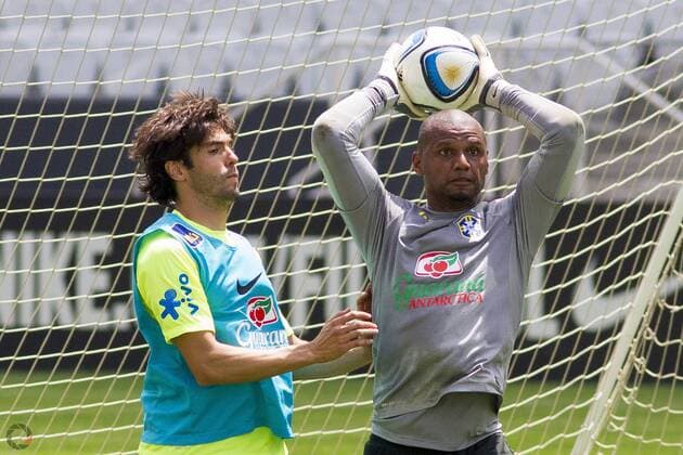 Treino da Sele??o Brasileira Principal SAO PAULO, Brazil - 11 11 2015: BRAZILIAN SELECTION TRAINING HOME - Jefferson and Kaka during training the Brazilian team held on Main. (Photo: Marco Galv?o FotoArena)  MarcoxGalv?o