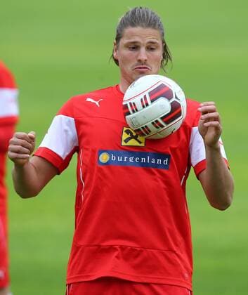 Fußball, Nationalteam Österreich Training SOCCER - AUT, friendly match, preview ALICANTE,12.NOV.15 - SOCCER - OEFB international match, training team AUT. Image shows Sebastian Proedl (AUT). GEPAxpictures xChristianxOrt
