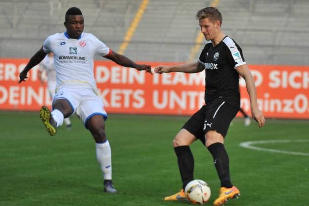 12.11.2015, xtkx, Fussball Testspiel, FSV Mainz 05 - SV Sandhausen v.l. Jhon Cordoba (Mainz 05) , Daniel Schulz (SV Sandhausen) ,