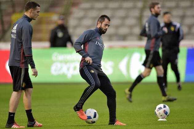 Fußball, Training Nationalteam Belgien Defour Steven midfielder of Belgium in action, Vermaelen Thomas FOOTBALL : Entrainement Equipe Belgique - Bruxelles - 12 11 2015 PhotoNews Panoramic 