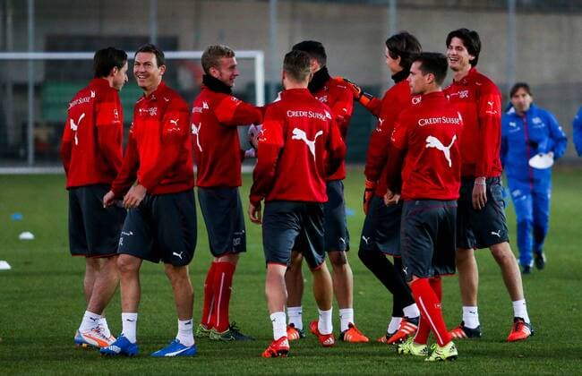 SOCCER - preview VIENNA,12.NOV.15 - SOCCER - training Nationalteam SUI. Image shows players of Switzerland. GEPAxpictures xPhilippxBrem