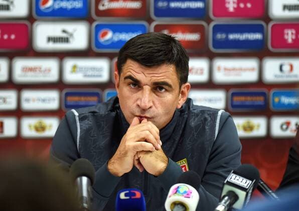 Serbia national team Nationalteam coach Radovan Curcic attends a news conference prior to the friendly soccer match Czech Republic vs Serbia in Prague, Czech Republic, on Thursday, November 12, 2015. (CTKxPhoto JaroslavxOzana) CTKPhotoP201511120865801  jao 4