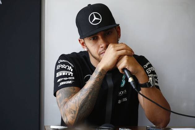 Motorsports: FIA Formula One World Championship WM Weltmeisterschaft 2015, Grand Prix of Brazil, 44 Lewis Hamilton (GBR, Mercedes AMG Petronas Formula One Team), xHOCHxZWEIx