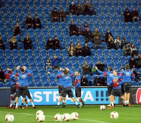 Czech national team Nationalteam players attend a training session prior to the friendly soccer match Czech Republic vs Serbia in Prague, Czech Republic, on Thursday, November 12, 2015. (CTKxPhoto JaroslavxOzana) CTKPhotoP201511120984701  jao 23