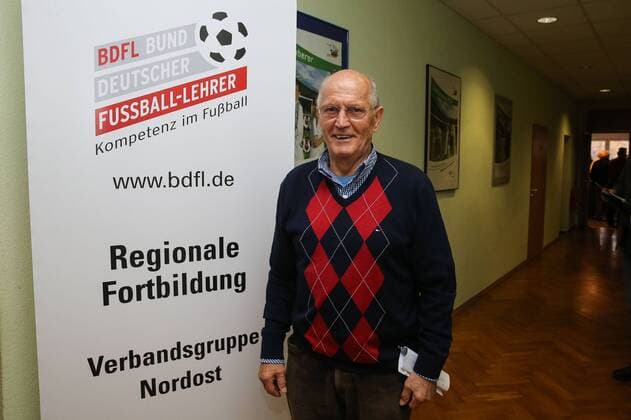 Otto Fräßdorf (Deutschland) - 16. BDFL Oldie Fußballtrainer Treffen in der Sportschule Egidius Braun in Leipzig - Einzelbild,Deutschland, Fussball, Mann, Maenner,10.11.2015