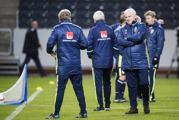 151113 Reine Almqvist, scout, under Sveriges fotbollslandslags träning den 13 november 2015 i Stockholm.  Copyright: JOELxMARKLUND BB151113JM004