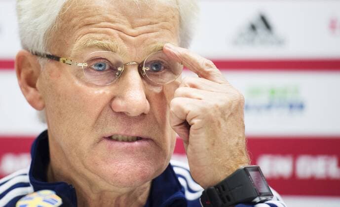 Fußball, Nationalteam Dänemark Pressekonferenz 151113 Förbundskapten Morten Olsen under Danmarks fotbollslandslags presskonferens den 13 november 2015 i Stockholm.  Copyright: JOELxMARKLUND BB151113JM067