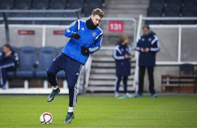 Fußball, Nationalteam Dänemark Training 151113 Nicklas Bendtner under Danmarks fotbollslandslags träning den 13 november 2015 i Stockholm.  Copyright: JOELxMARKLUND BB151113JM086