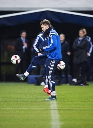 Fußball, Nationalteam Dänemark Training 151113 Nicklas Bendtner under Danmarks fotbollslandslags träning den 13 november 2015 i Stockholm.  Copyright: JOELxMARKLUND BB151113JM088