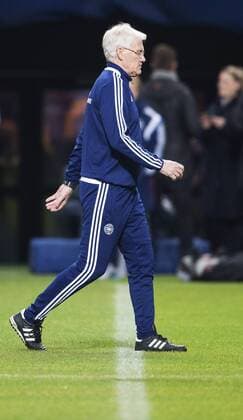 Fußball, Nationalteam Dänemark Training 151113 Förbundskapten Morten Olsen under Danmarks fotbollslandslags träning den 13 november 2015 i Stockholm.  Copyright: JOELxMARKLUND BB151113JM089