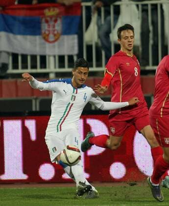 13.11.2015 Novi Sad(Serbia) Serbia-Italy U21 U 21 European qualify men s football Nemanja Maksimovic(r) Serbia, Rolando Mandragora(L) Italy : 