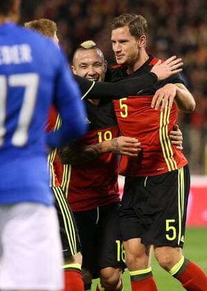 - BRUSSELS, BELGIUM: Belgium s Jan Vertonghen (R) celebrates with his teammates after scoring the 1-1 goal during a friendly soccer game between Belgian national team Nationalteam Red Devils and Italy, in Brussels, Friday 13 November 2015, a game in preparation of the Euro2016 European Championship EM Europameisterschaft VIRGINIExLEFOUR  x04739604x