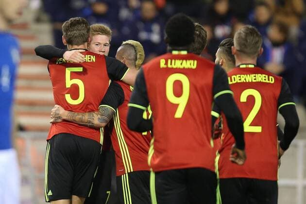 - BRUSSELS, BELGIUM: Belgium s Jan Vertonghen (L) and Belgium s Kevin De Bruyne (2L) celebrate after scoring during a friendly soccer game between Belgian national team Nationalteam Red Devils and Italy, in Brussels, Friday 13 November 2015, a game in preparation of the Euro2016 European Championship EM Europameisterschaft BRUNOxFAHY  x04739617x