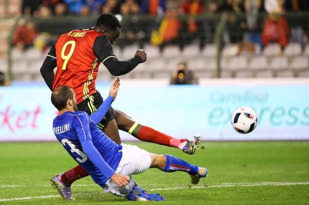 - BRUSSELS, BELGIUM: Italy s Giorgio Chiellini and Belgium s Romelu Lukaku fight for the ball during a friendly soccer game between Belgian national team Nationalteam Red Devils and Italy, in Brussels, Friday 13 November 2015, a game in preparation of the Euro2016 European Championship EM Europameisterschaft VIRGINIExLEFOUR  x04739695x
