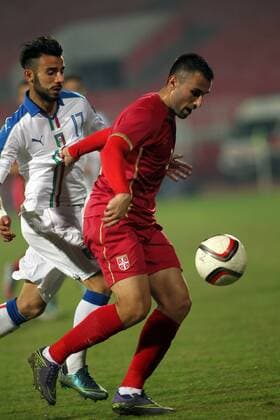 13.11.2015 Novi Sad(Serbia) Serbia-Italy U21 U 21 European qualify men s football Milan Gajic(r) Serbia and Luca Garritano(L) Italy : 