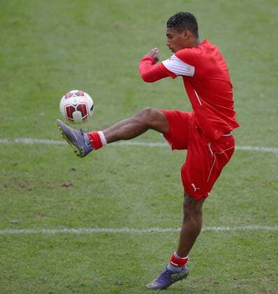 SOCCER - AUT vs SUI, friendly match, preview ALICANTE,SPAIN,14.NOV.15 - SOCCER - OEFB international match Länderspiel Austria vs Switzerland, friendly match, preview, team training camp, training team AUT. Image shows Rubin Okotie (AUT). GEPAxpictures xChristianxOrt