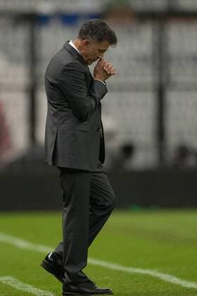 Juan Carlos Osorio, coach of Mexico reacts during the 2018 World Cup qualifying match between Mexico and El Salvador at Azteca Stadium in Mexico City, capital of Mexico, on Nov. 13, 2015. Mexico won 3-0. Pedro Mera) (rhj) (SP)MEXICO-MEXICO CITY-SOCCER-MEXICO VS EL SALVADOR e PedroxMera 