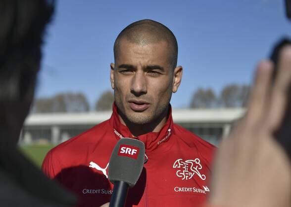 SOCCER - AUT vs SUI, friendly match, preview VIENNA,AUSTRIA,14.NOV.15 - SOCCER - OEFB international match Länderspiel Austria vs Switzerland, friendly match, preview, training team SUI. Image shows Eren Derdiyok (SUI). GEPAxpictures xM.xHoermandinger