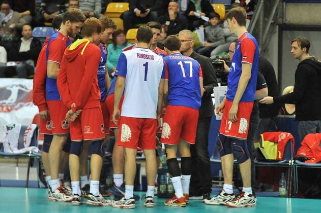 14.11.2015, xtkx, Volleyball 1.Bundesliga, United Volleys Frankfurt - TV Ingersoll Bühl, emspor v.l. Team United Volleys, Trainer Michael Warm (United Volleys) ,