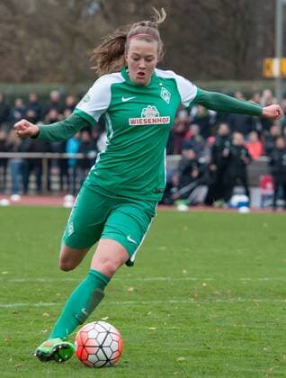 Stefanie Antonia Sanders (SV Werder Bremen, 20) Freisteller, Einzelbild, Aktion, Fussball, Allianz Frauen-Bundesliga, SV Werder Bremen - Bayer 04 Leverkusen, xobx