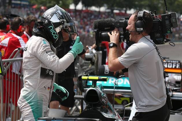 Motorsports: FIA Formula One World Championship WM Weltmeisterschaft 2015, Grand Prix of Brazil, 6 Nico Rosberg (GER, Mercedes AMG Petronas Formula One Team), xHOCHxZWEIx