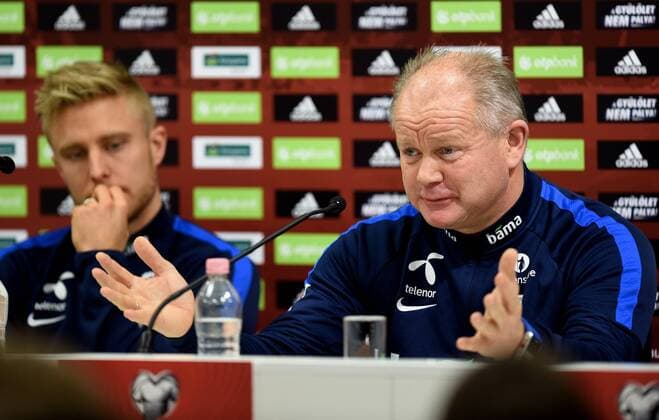 Fußball, EM Quali, Norwegen Pressekonferenz Fotball , 14. november 2014 , Play-off , Ungarn - Norway EURO 2016 - Qualification: play-off Hungary -Norway Press Conference coach Per-Mathias Hogmo, Norway and Per Ciljan Skjelbred 