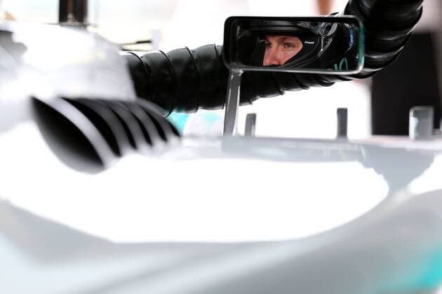 Motorsports: FIA Formula One World Championship WM Weltmeisterschaft 2015, Grand Prix of Brazil, 6 Nico Rosberg (GER, Mercedes AMG Petronas Formula One Team), xHOCHxZWEIx