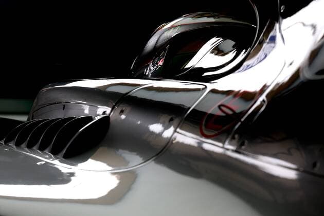 Motorsports: FIA Formula One World Championship WM Weltmeisterschaft 2015, Grand Prix of Brazil, 44 Lewis Hamilton (GBR, Mercedes AMG Petronas Formula One Team), xHOCHxZWEIx