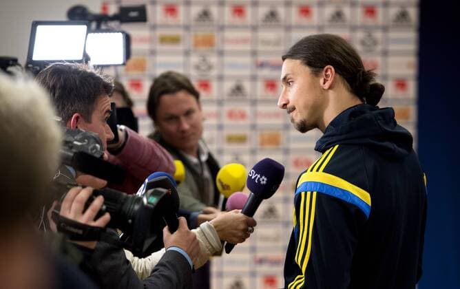 151114 Sveriges Zlatan Ibrahimovic i mixed zone efter EM-kvalets playoff mellan Sverige och Danmark den 14 november 2015 i Stockholm.  Copyright: NiklasxLarssonx xBILDBYRÃÖN BB151114NL040