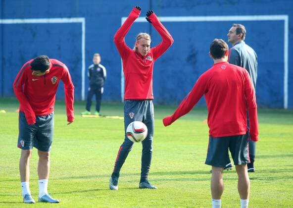 Cro national football team - training 15.11.2015., Zagreb - Croatian national football team on training on stadium in Maksimir.Domagoj Vida.  JuricaxGaloic PIXSELL