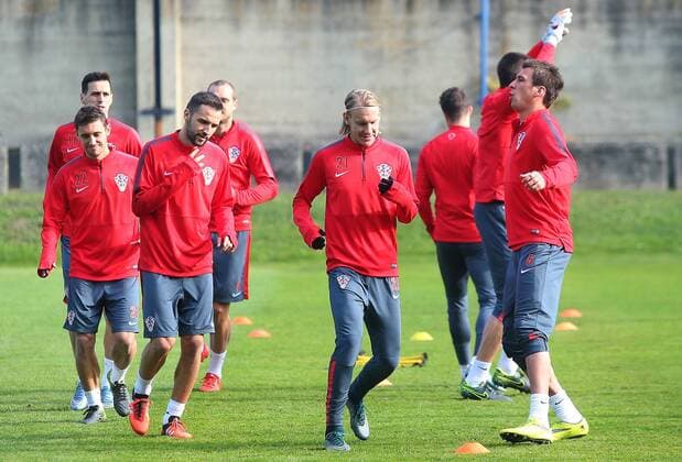 Cro national football team - training 15.11.2015., Zagreb - Croatian national football team on training on stadium in Maksimir. Mario Mandzukic, Domagoj Vida, Milan Badelj, Josip Pivaric, Nikola Kalinic.  JuricaxGaloic PIXSELL