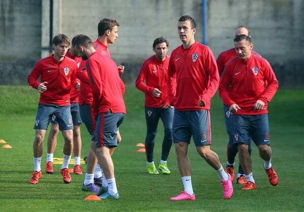Cro national football team - training 15.11.2015., Zagreb - Croatian national football team on training on stadium in Maksimir. Ivan Perisic, Ivica Olic.  JuricaxGaloic PIXSELL