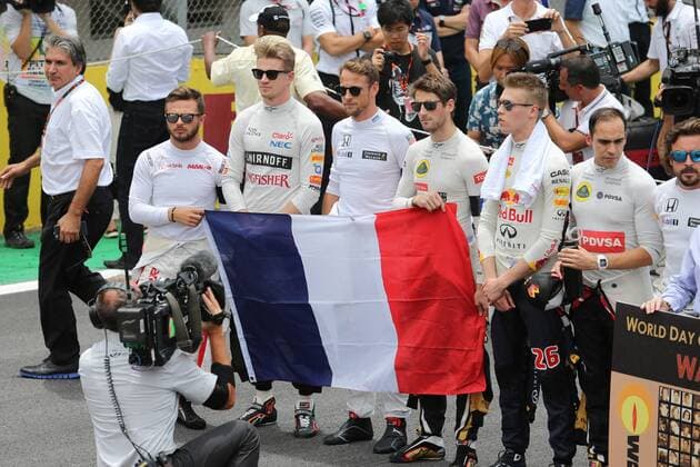 Brazilian Grand Prix, Sao Paulo 12 - 15 November 2015 15.11.2015 - Race, F1 pays its respects to the victims of the Paris terrorist attacks 