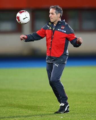 SOCCER - AUT vs SUI, friendly match, preview VIENNA,AUSTRIA,15.NOV.15 - SOCCER - OEFB international match Länderspiel Austria vs Switzerland, friendly match, preview, training team AUT. Image shows head coach Marcel Koller (AUT). GEPAxpictures xChristianxOrt