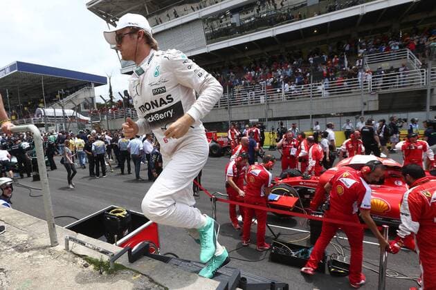 Motorsports: FIA Formula One World Championship WM Weltmeisterschaft 2015, Grand Prix of Brazil, 6 Nico Rosberg (GER, Mercedes AMG Petronas Formula One Team), xHOCHxZWEIx