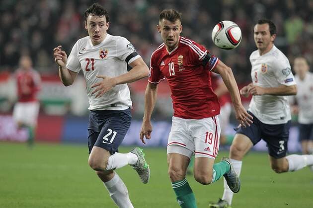 SOCCER - UEFA EURO EM Europameisterschaft Fussball 2016 quali, HUN vs NOR BUDAPEST,HUNGARY,15.NOV.15 - UEFA European Championship EM Europameisterschaft 2016, European Qualifiers, Play Offs, Ungarn vs Norwegen. Image shows Vegard Forren (NOR) and Tamas Priskin (HUN). GEPAxpictures xCsabaxDoemoetoer
