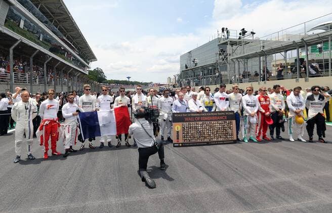 Brazil Grand Prix Formula 1 in 2015 SAO PAULO, Brazil - 11 15 2015: F1 GP OF BRAZIL& 39;S 2015 - Brazil Grand Prix Formula 1 2015, held at the Interlagos Circuit. (Photo: Beto Issa FotoArena)  BetoxIssa