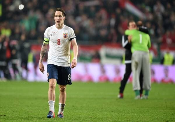 Fotball , 15. november 2014 , Play-off , Hungary - Norway EURO 2016 - Qualification: play-off 2 Hungary -Norway 2-0 Stefan Johansen , Norge depper 