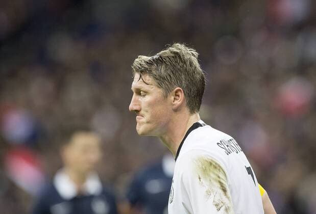 Bastian SCHWEINSTEIGER, GER, Mimik, Frust Fussball Laenderspiel, Freundschaftsspiel, Frankreich (FRA) - Deutschland (GER) 2:0, am 13.11.2015 in Paris Frankreich.