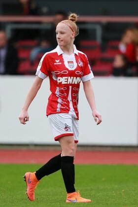 1. FC Köln vs. Hoffenheim Fussball Frauen Bundesliga Anna Gerhardt (1.FC Köln) 15.11.2015