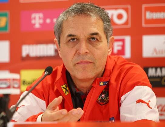 Fußball, Nationalteam Österreich, PK SOCCER - AUT vs SUI, friendly match, preview VIENNA,AUSTRIA,16.NOV.15 - SOCCER - OEFB international match Länderspiel Austria vs Switzerland, friendly match, preview, press conference PK Pressekonferenz team AUT. Image shows head coach Marcel Koller (AUT). GEPAxpictures xChristianxOrt
