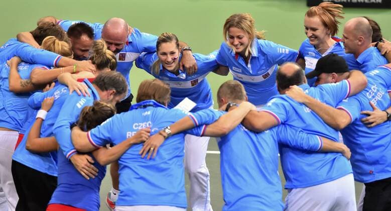 Czech Republic team players celebrate after winning the Fed Cup tennis final match between Czech Republic and Russia in Prague, Czech Republic, November 15, 2015. Czech Republic beat Russia in tennis Fed Cup final 3-2 and defended title. (CTKxPhoto VitxSimanek) CTKPhotoP201511150720301  VIS_8391
