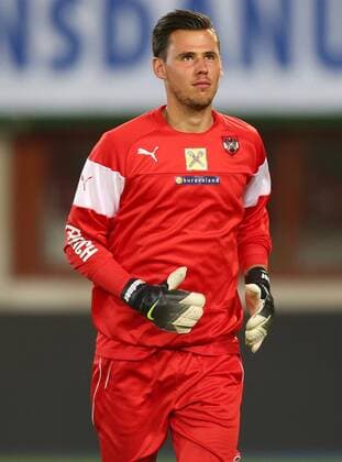 SOCCER - AUT vs SUI, friendly match, preview VIENNA,AUSTRIA,16.NOV.15 - SOCCER - OEFB international match Länderspiel Austria vs Switzerland, friendly match, preview, final training team AUT. Image shows Heinz Lindner (AUT). GEPAxpictures xChristianxOrt