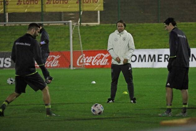 Shkodran Mustafi, Thomas Schneider, Sebastian Rudy - Training der Deutschen Nationalmannschaft, Sportschule Barsinghausen